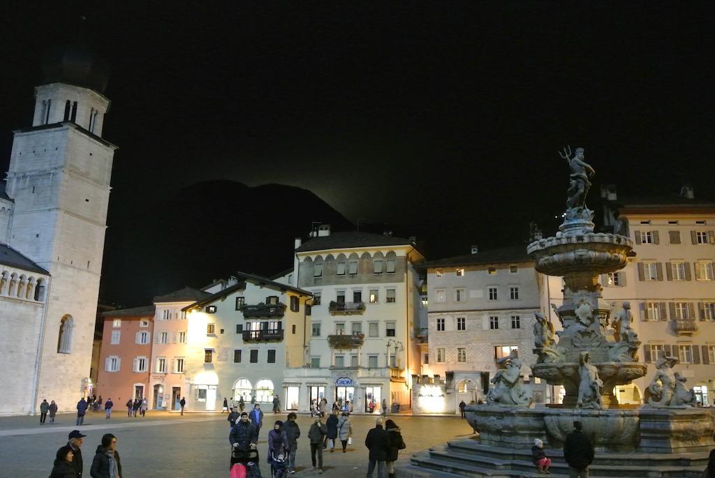 Scrigno Del Duomo Hotel Trento Exterior photo